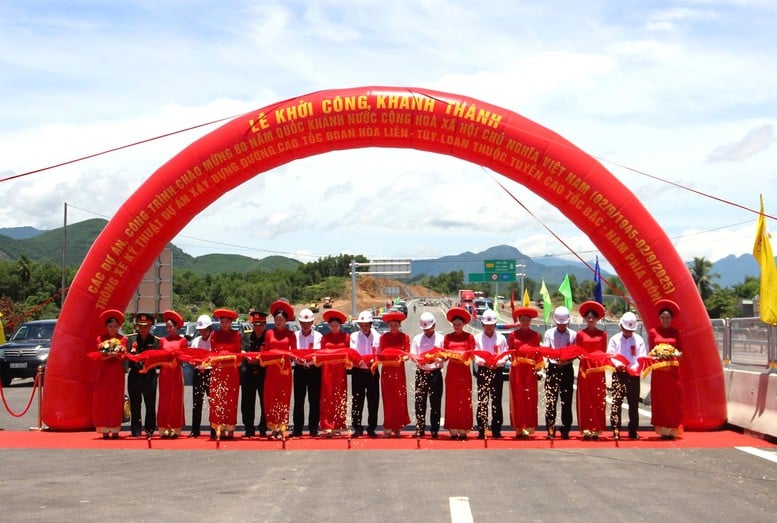 Chính thức thông xe dự án cao tốc Hòa Liên – Túy Loan, Vạn Ninh - Cam Lộ- Ảnh 1.