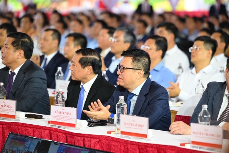 tong-bi-thu-3.jpg