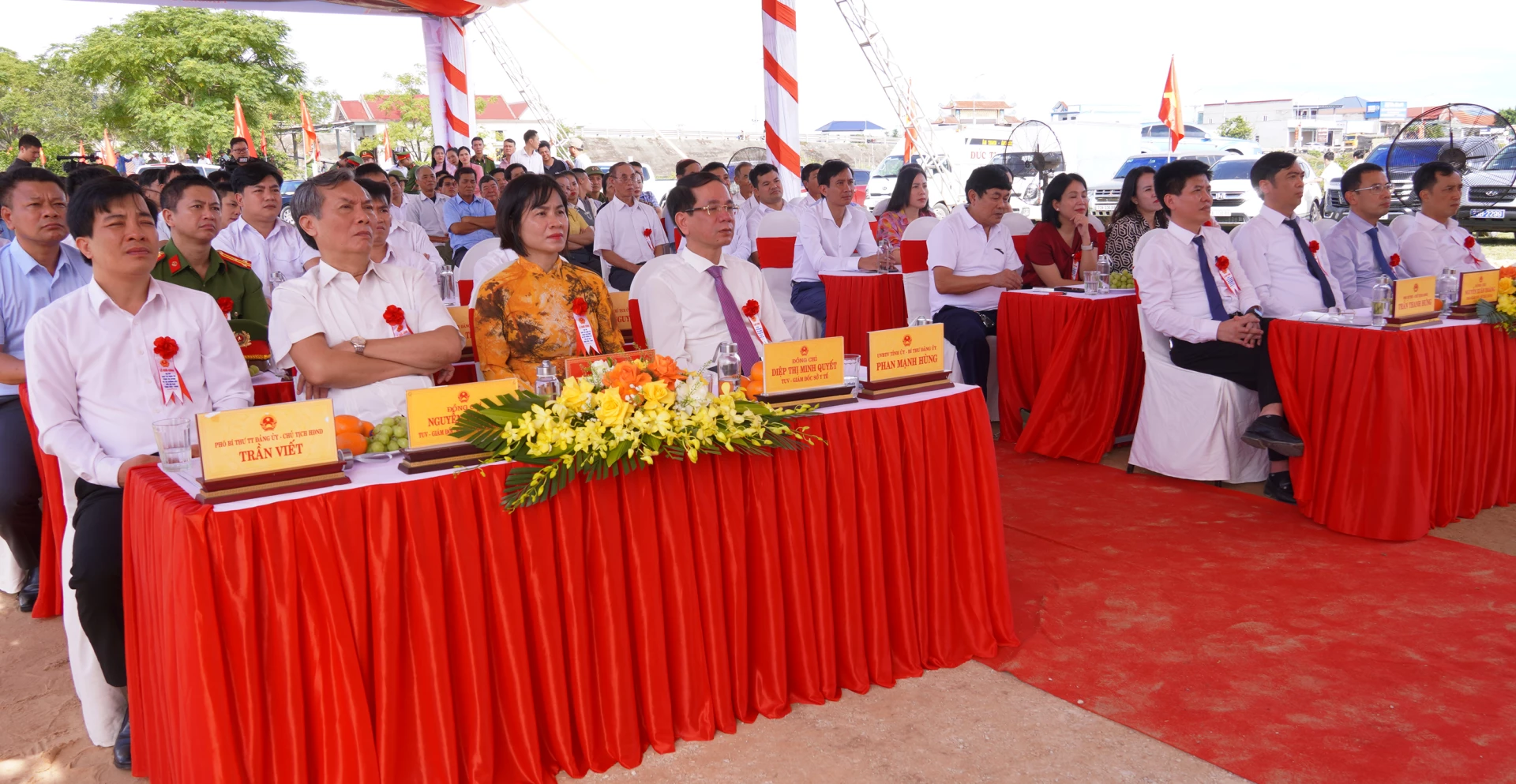 ប្រតិភូចូលរួមពិធីបើកការដ្ឋាន - រូបថត៖ N.H