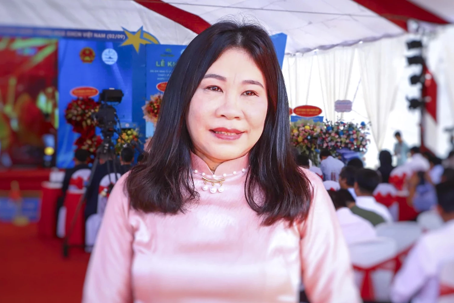 លោកស្រី Nguyen Thi Minh Tram