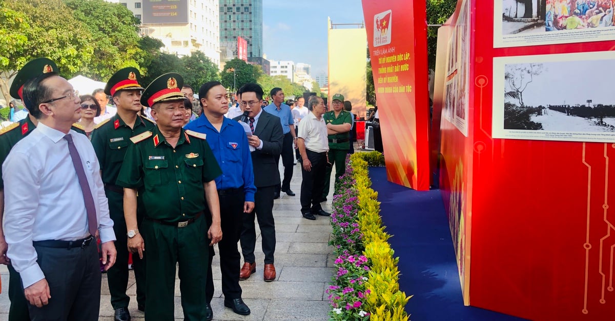 TP.HCM khai mạc 3 triển lãm ảnh mừng 80 năm Cách mạng tháng Tám và Quốc khánh 2-9