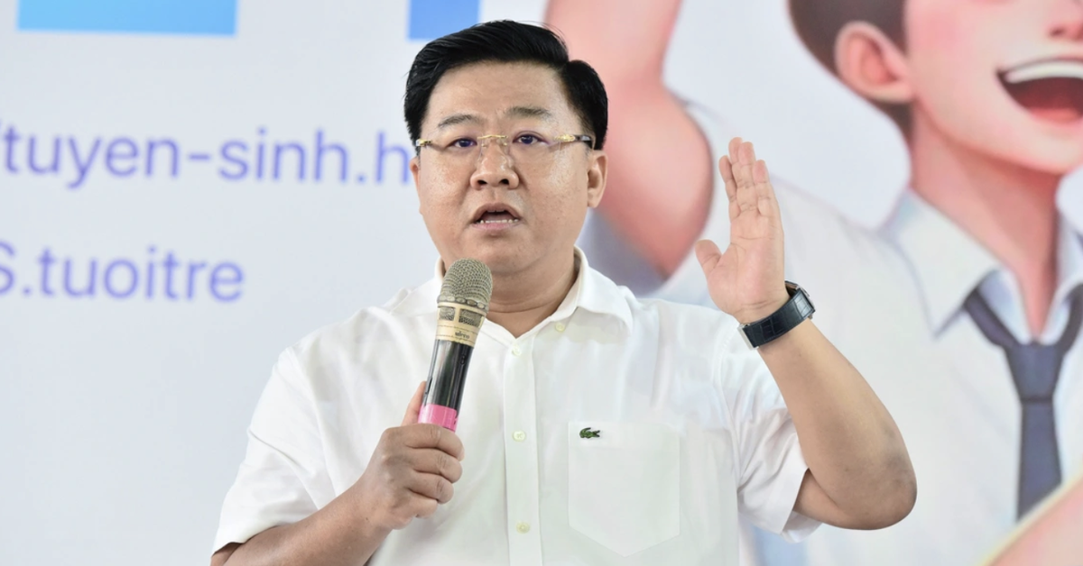 GS.TS Nguyễn Khắc Quốc Bảo giữ chức chủ tịch hội đồng Đại học Kinh tế TP.HCM