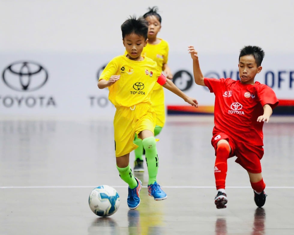 Xác định 8 đội bóng vào vòng tứ kết giải U.9 toàn quốc Toyota Cup 2025- Ảnh 1.