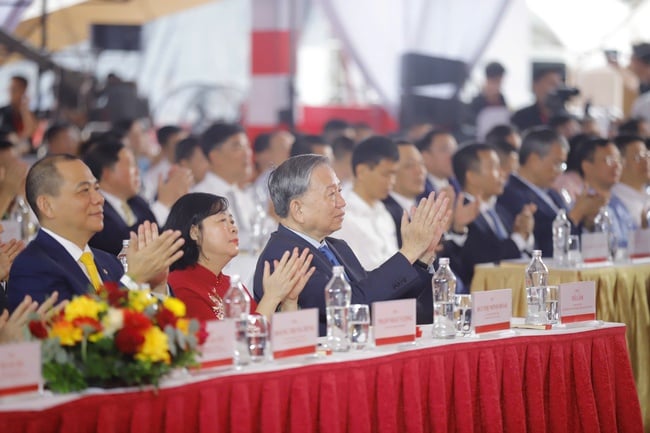 Tổng Bí thư dự Lễ khởi công, khánh thành 250 công trình tiêu biểu trên cả nước chào mừng Cách mạng tháng Tám và Quốc khánh 2/9 - Ảnh 2.