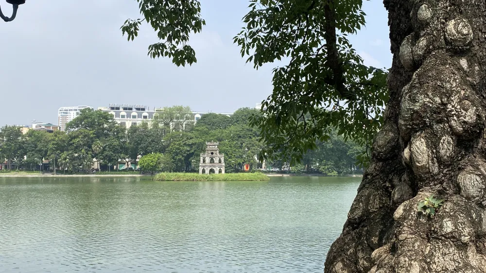 Miền Bắc nắng nóng trở lại, cảnh báo lũ quét và sạt lở ở vùng núi