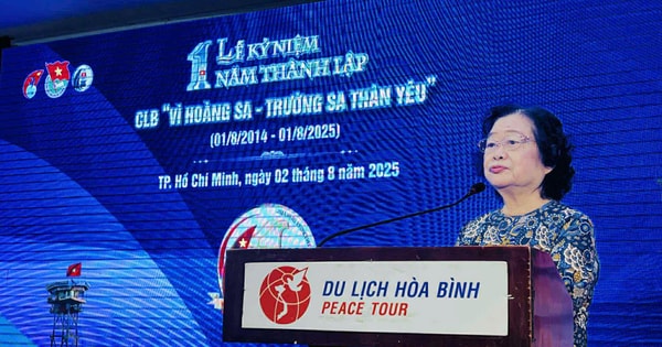 Trao hơn hơn 10.000 suất học bổng cho con chiến sĩ hải quân, ngư dân