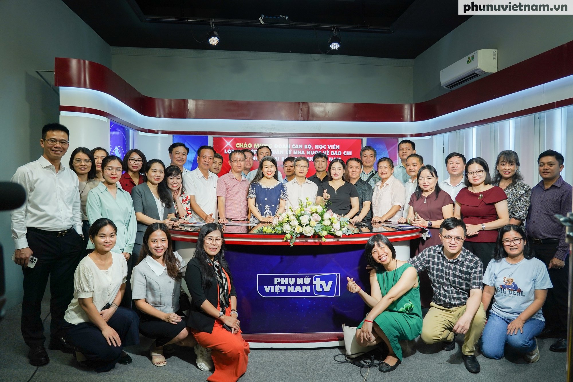 Đoàn cán bộ, học viên Học viện Báo chí và Tuyên truyền đến thực tế tại Báo Phụ nữ Việt Nam- Ảnh 16.