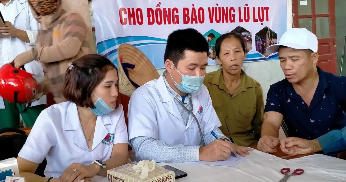 Không được để thiếu thuốc chữa bệnh và tăng giá trong mùa mưa lũ