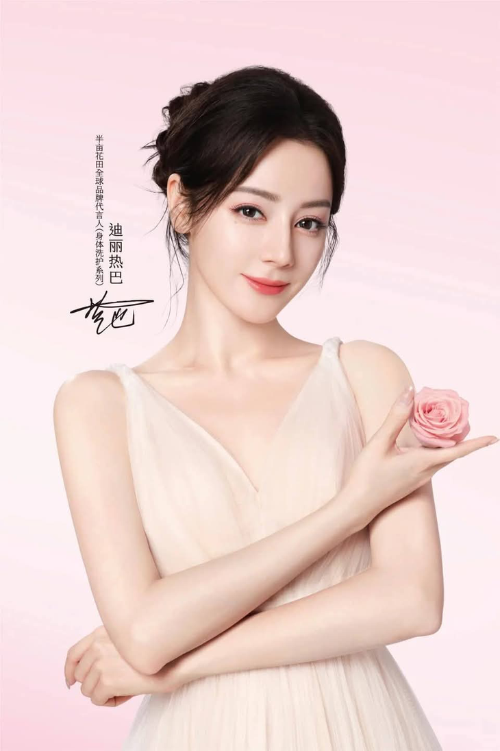 Địch Lệ Nhiệt Ba - Ảnh 3.