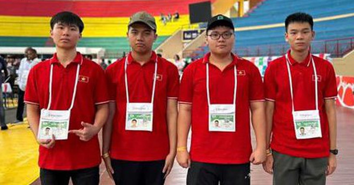 និស្សិត​វៀតណាម​ទាំង​៤​នាក់​បាន​ឈ្នះ​មេដាយ​ក្នុង​ព្រឹត្តិការណ៍​កីឡា​អូឡាំពិក​អន្តរជាតិ​ផ្នែក​ព័ត៌មានវិទ្យា