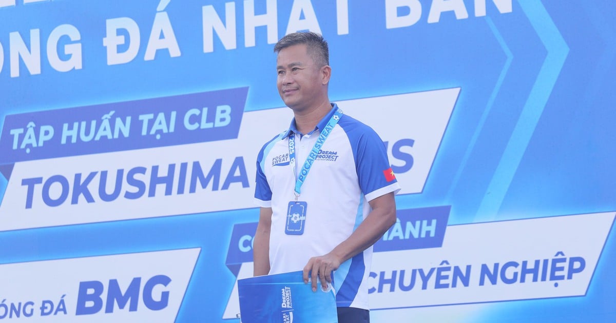 Trợ lý HLV đội tuyển Việt Nam 'đãi cát tìm vàng' trong hàng trăm tài năng trẻ