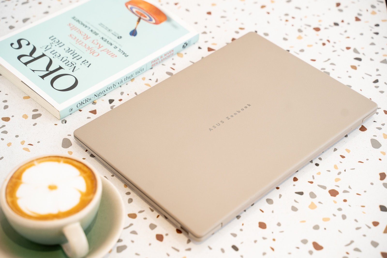 Asus Vivobook anh 5
