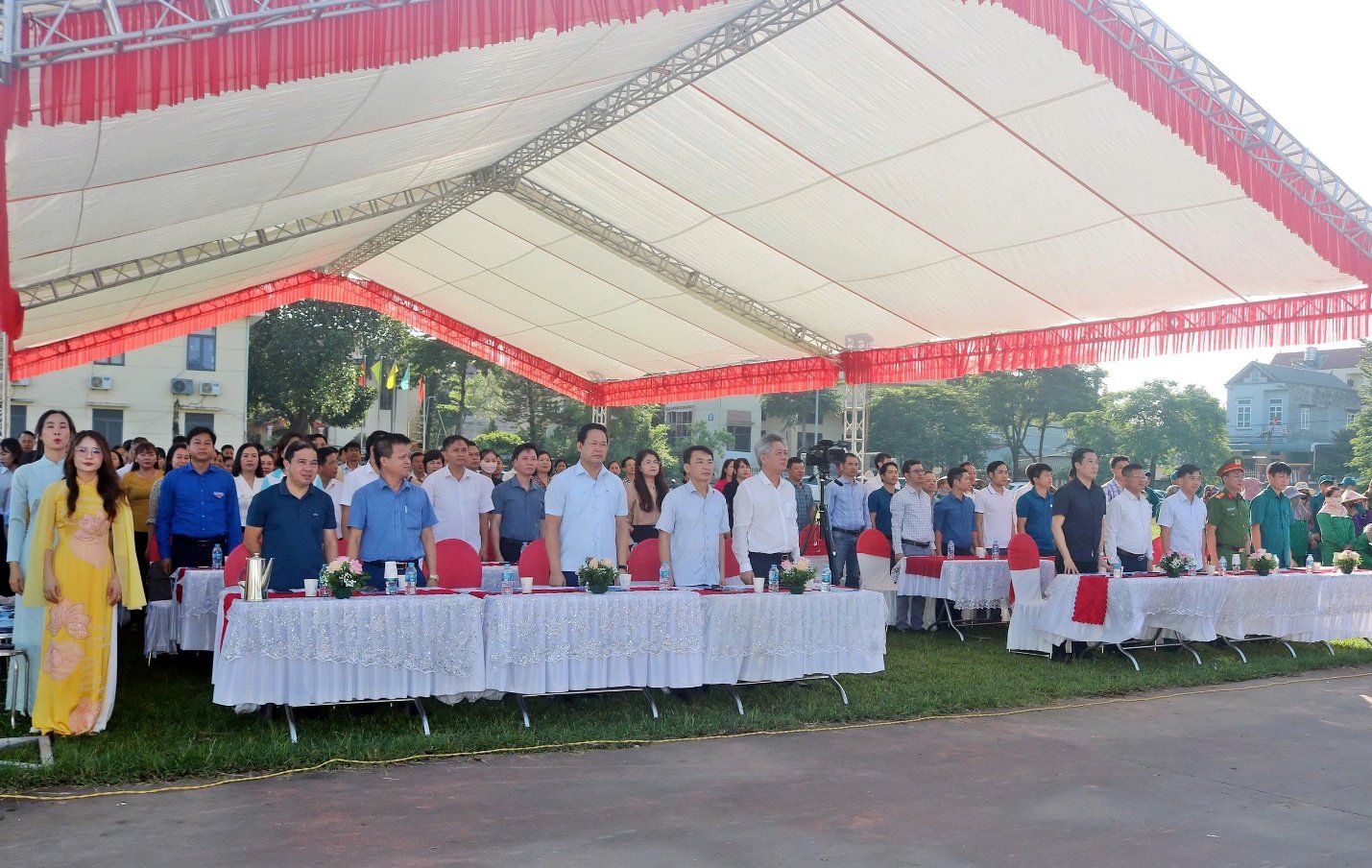 Xã Xuân Mai: Phát động phong trào thi đua “Sáng - xanh - sạch - đẹp”- Ảnh 1.