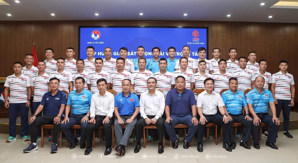 V-League vẫn đủ 14 đội, trọng tài không bị giảm trận tác nghiệp: VPF mừng nhất! 
- Ảnh 1.