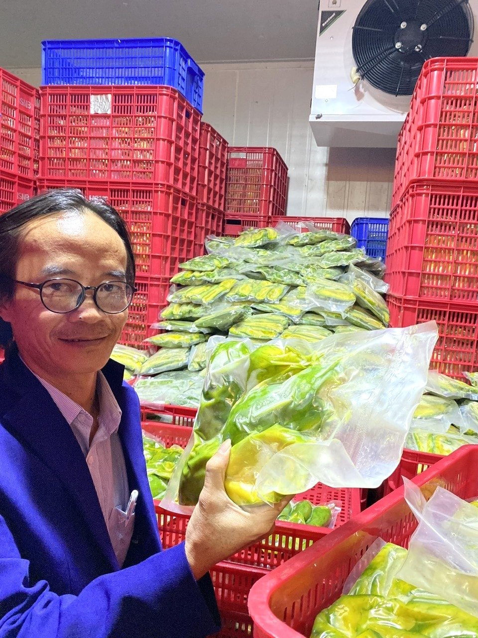 Trong tháng 72025, mỗi ngày Hợp tác xã Nông nghiệp công nghệ cao Sơn Hải, xã Nam Ban Lâm Hà, tỉnh Lâm Đồng thu mua nông hộ liên kết khoảng 10 tấn thanh long và bơ