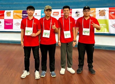 'Ngôi sao' tin học Lâm Đồng đạt huy chương bạc kỳ thi Olympic Tin học quốc tế- Ảnh 2.