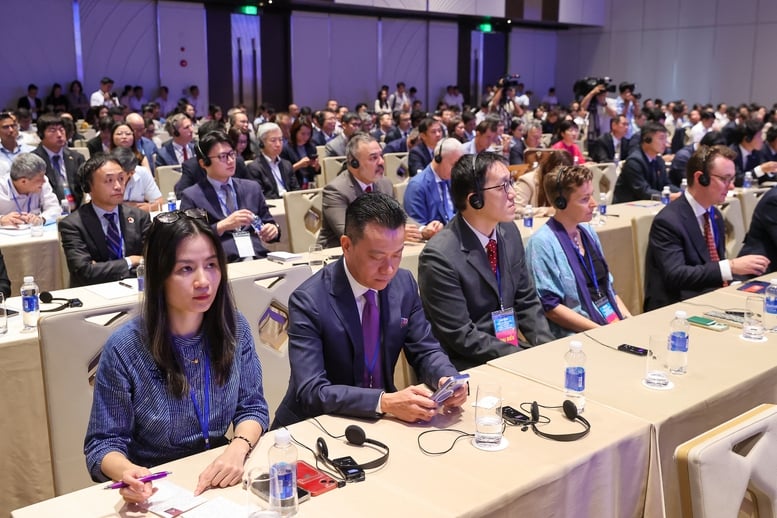 Thủ tướng: Trung tâm tài chính quốc tế là nơi pháp luật được "thiết kế cho tương lai"- Ảnh 9.