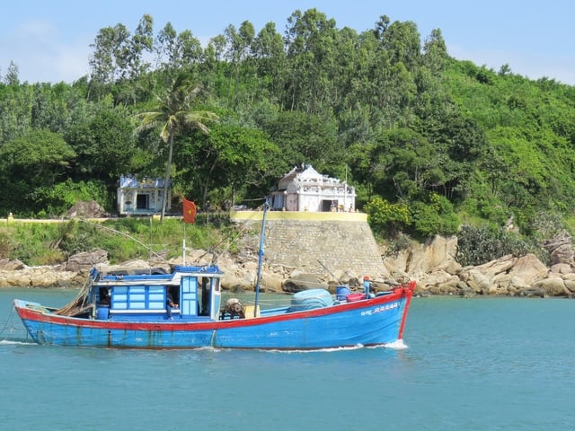 Sa Huỳnh lung linh trong nắng hạ- Ảnh 2.