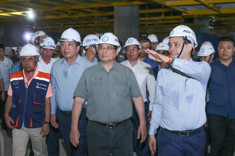 Thủ tướng lần thứ 8 kiểm tra sân bay Long Thành, yêu cầu cơ bản hoàn thành vào 19/12/2025