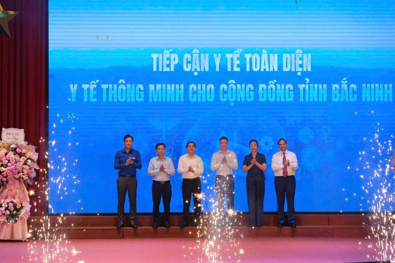 'Đưa khám sức khỏe định kỳ toàn dân thành mục tiêu quốc gia'- Ảnh 1.
