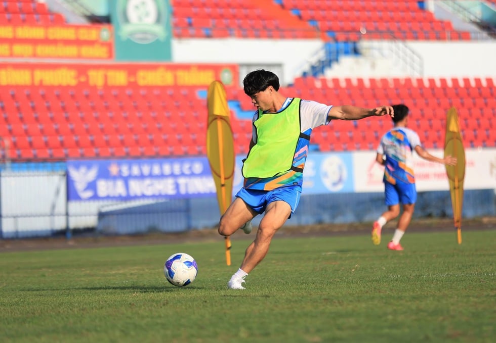 Đội của Công Phượng đã viết gì khi không muốn chơi ở V-League ngay mùa này?- Ảnh 2.