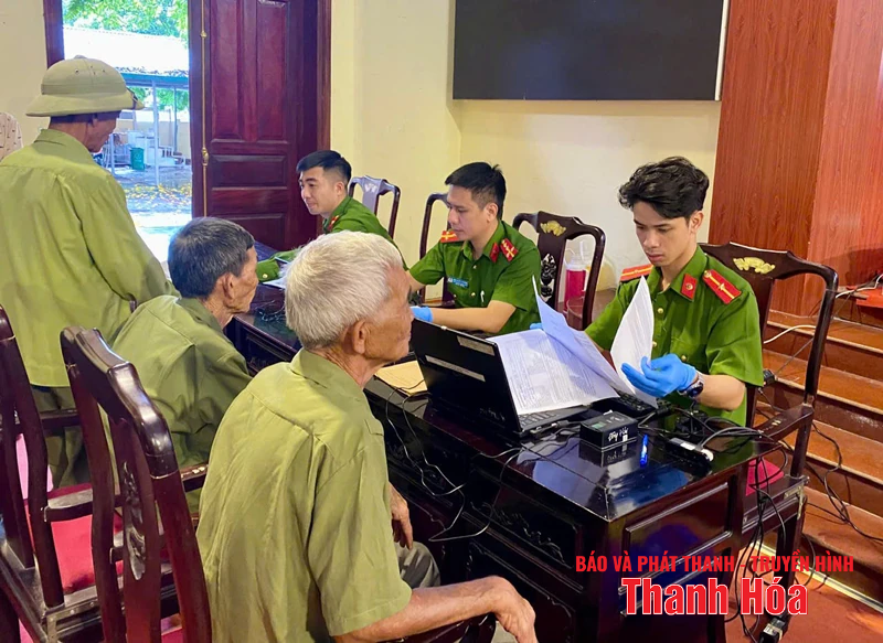 ตำรวจเมืองทัญฮว้าจดจำและปฏิบัติตามคำสอนของลุงโฮ
