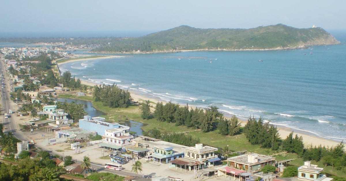 Sa Huỳnh lung linh trong nắng hạ