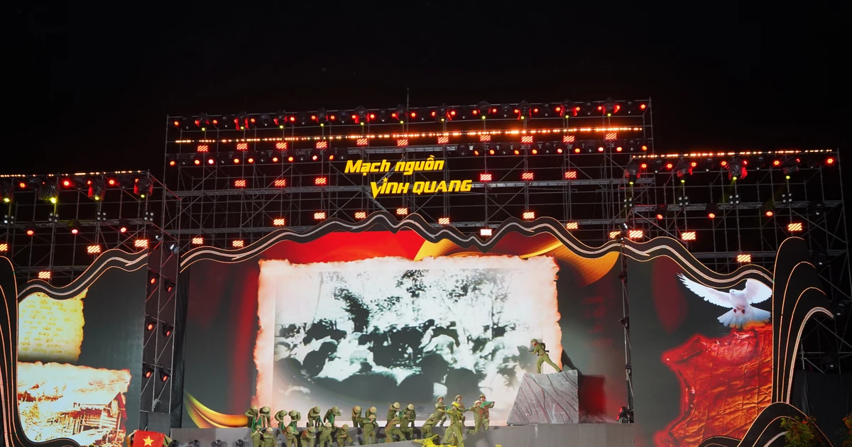 Chương trình “Mạch nguồn vinh quang” tri ân sâu sắc đồng bào, chiến sỹ