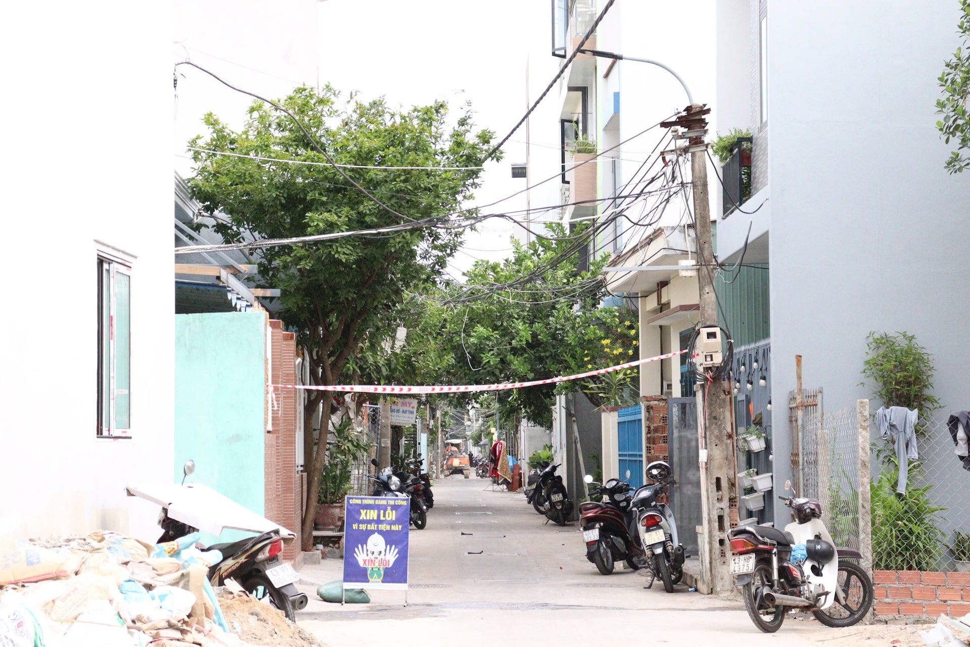 Alley 211 ផ្លូវ Nguyen Van Thoai តំបន់លំនៅដ្ឋាន My Tan 1 វួដ An Hai (ទីក្រុង Da Nang)។
