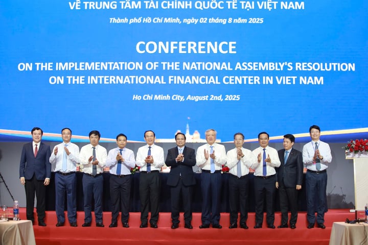 Ban Chỉ đạo quốc gia về Trung tâm Tài chính quốc tế tại Việt Nam do Thủ tướng Phạm Minh Chính làm Trưởng ban.