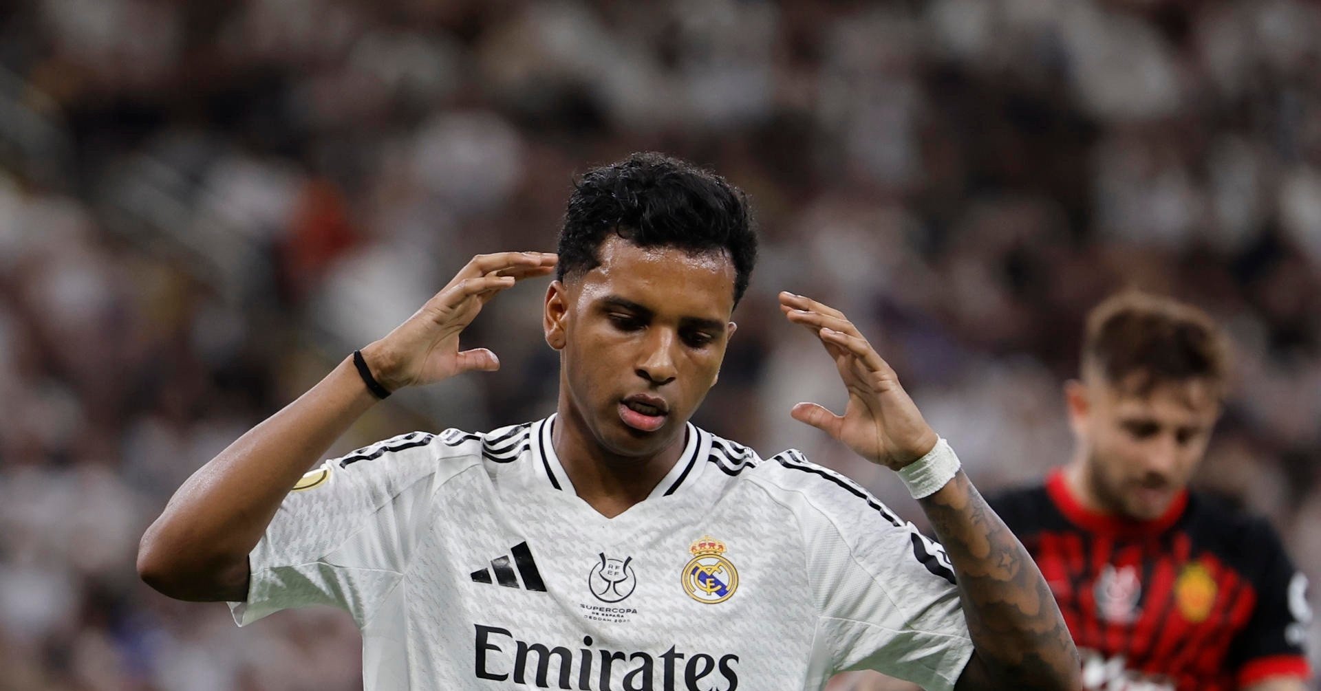 Jose Mourinho đưa Rodrygo về Fenerbahce