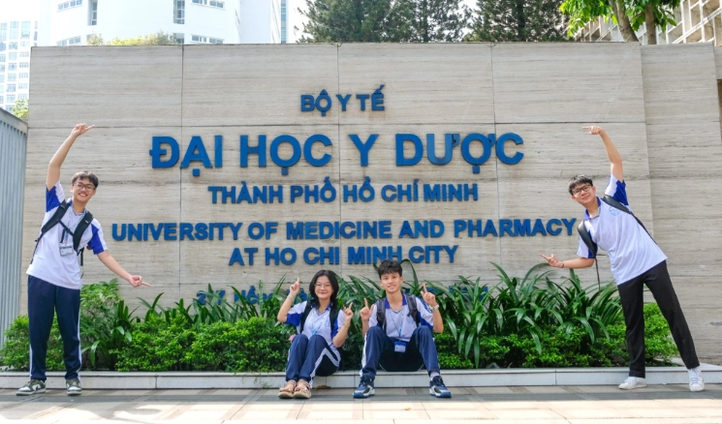 Vì sao hàng trăm thí sinh xét tuyển ĐH Y Dược TPHCM phải nộp lại IELTS? - 1