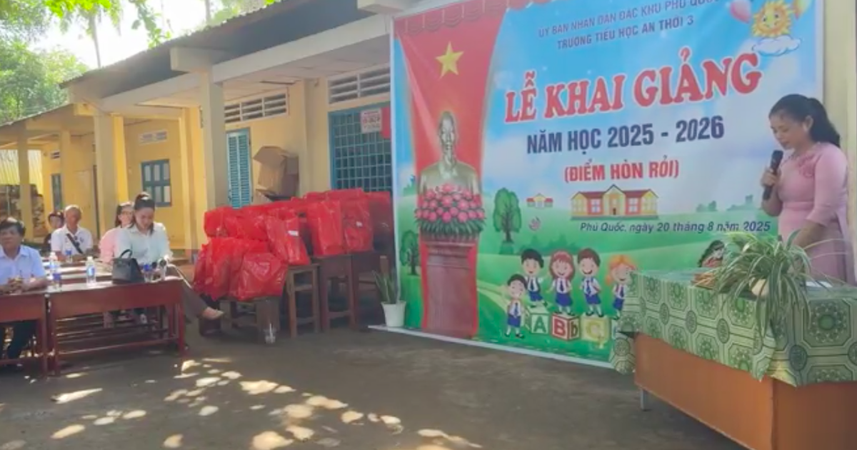 Vì sao một trường tiểu học ở Phú Quốc khai giảng sớm nửa tháng?
