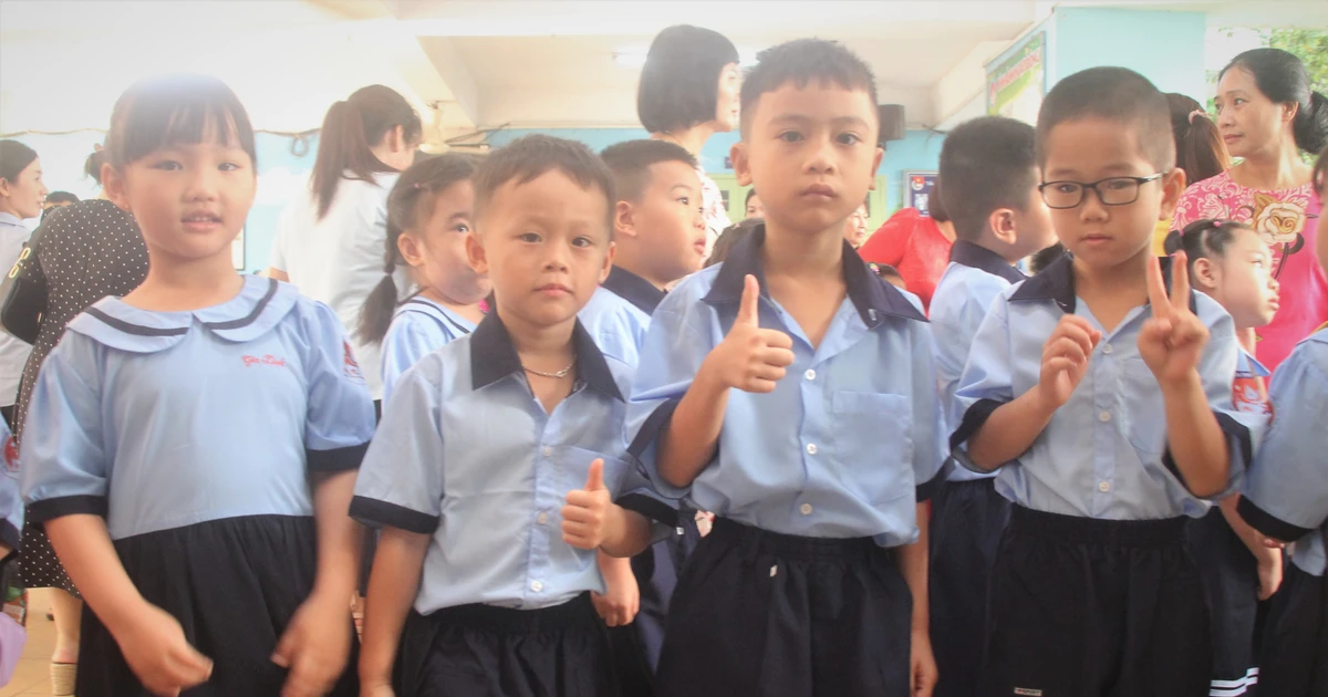 Học sinh lớp 1 TPHCM tựu trường năm học 2025-2026