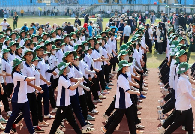 13 khối quần chúng, nghệ thuật hợp luyện chuẩn bị cho Lễ diễu binh, diễu hành Kỷ niệm 80 năm Quốc khánh - Ảnh 10.