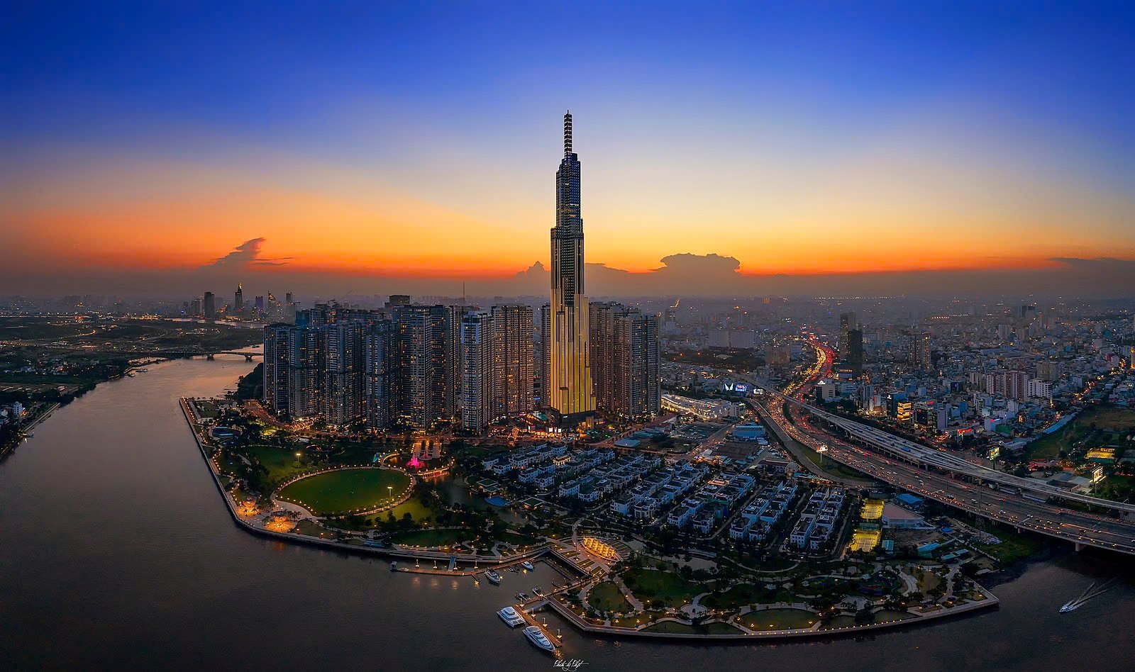 TP Hồ Chí Minh - Tầm vóc thời đại, kiến tạo tương lai