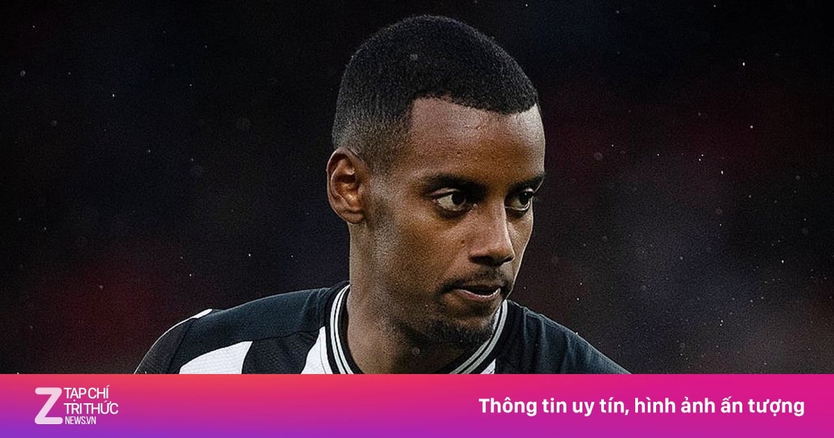 Cầu thủ Newcastle phản ứng sau thông điệp của Isak