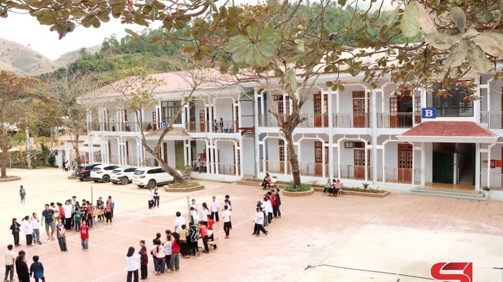 Đầu tư hạ tầng giáo dục vùng đồng bào dân tộc thiểu số