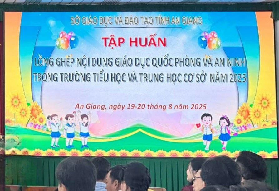An Giang tập huấn Giáo dục quốc phòng và an ninh cho cán bộ, giáo viên