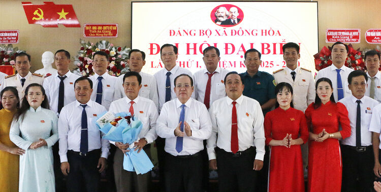Dong Hoa Commune Party Congress, term 2025 - 2030
