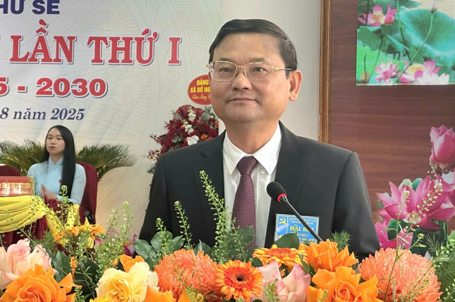 Đồng chí Nguyễn Tự Công Hoàng - Ủy viên Ban Thường vụ Tỉnh ủy, Phó Chủ tịch UBND tỉnh phát biểu chỉ đạo tại Đại hội. Ảnh: Minh Chí