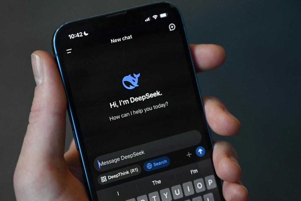 DeepSeek lanza silenciosamente una nueva versión de IA - 1