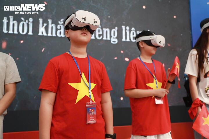 Công nghệ thực tế ảo mở ra một cách tiếp cận hoàn toàn mới đối với môn Lịch sử.