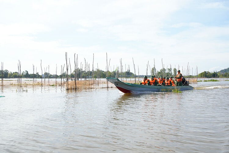 Securing the border during flood season