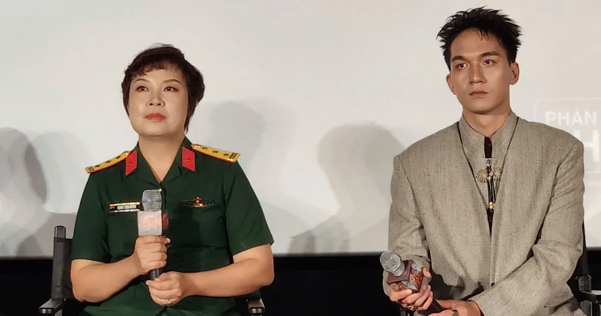 Phim “Mưa đỏ “ giống như một chiến dịch, một trận đánh