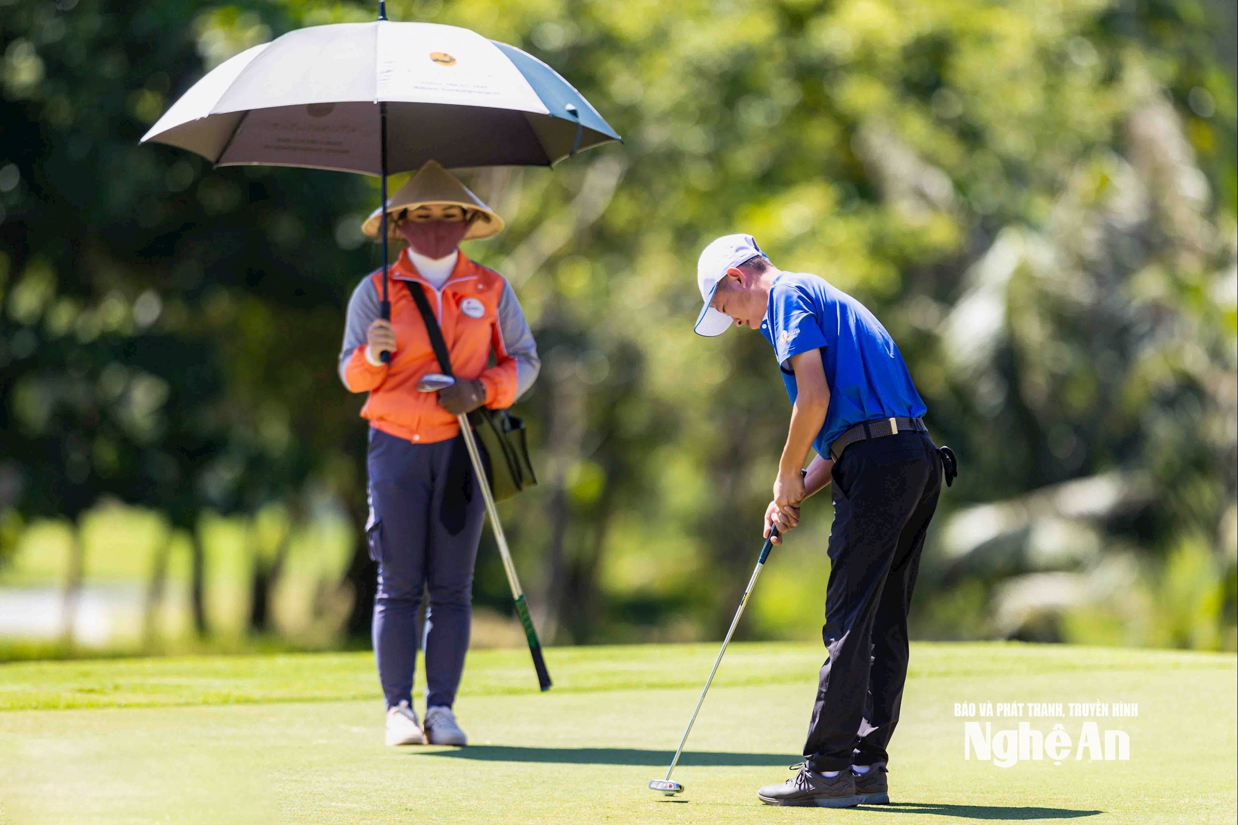 nghề caddie Ảnh Xuân Thủydatt3353