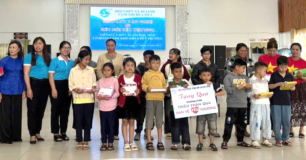 Nhiều phần quà đến với học sinh có hoàn cảnh khó khăn tỉnh Lâm Đồng
