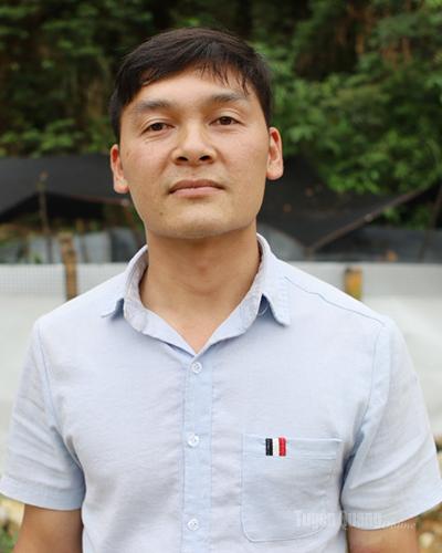 Anh Bàn Văn Ta, thôn Khau Tinh, xã Yên Hoa