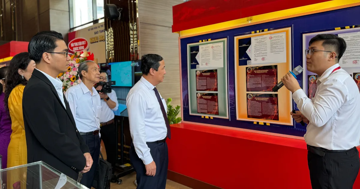 Sáng mãi tấm gương của giai cấp công nhân Việt Nam