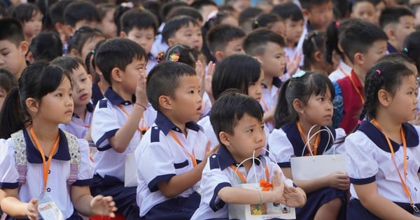 Vỡ òa cảm xúc trong ngày "Hôm nay, em vào lớp 1"